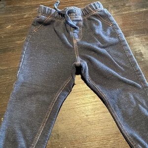 Toddler boys jogger jeans (hardly worn)